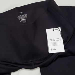NWT knix LG leakproof legging